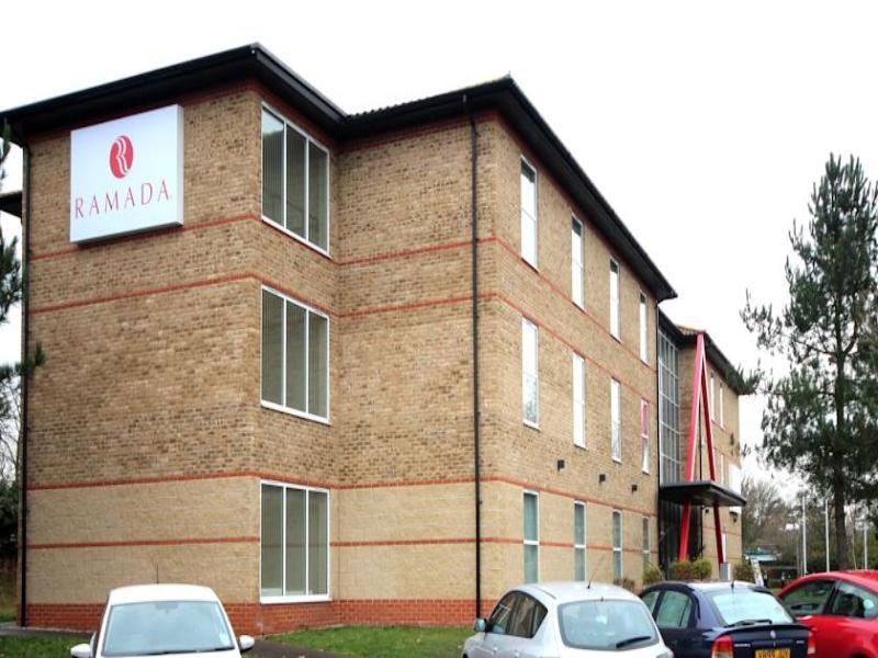 Hotel Ramada London Stansted Airport 4*